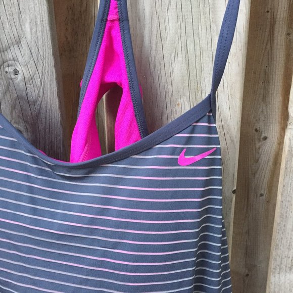 Nike grey & pink tank with built in bra - size XL - Picture 2 of 9